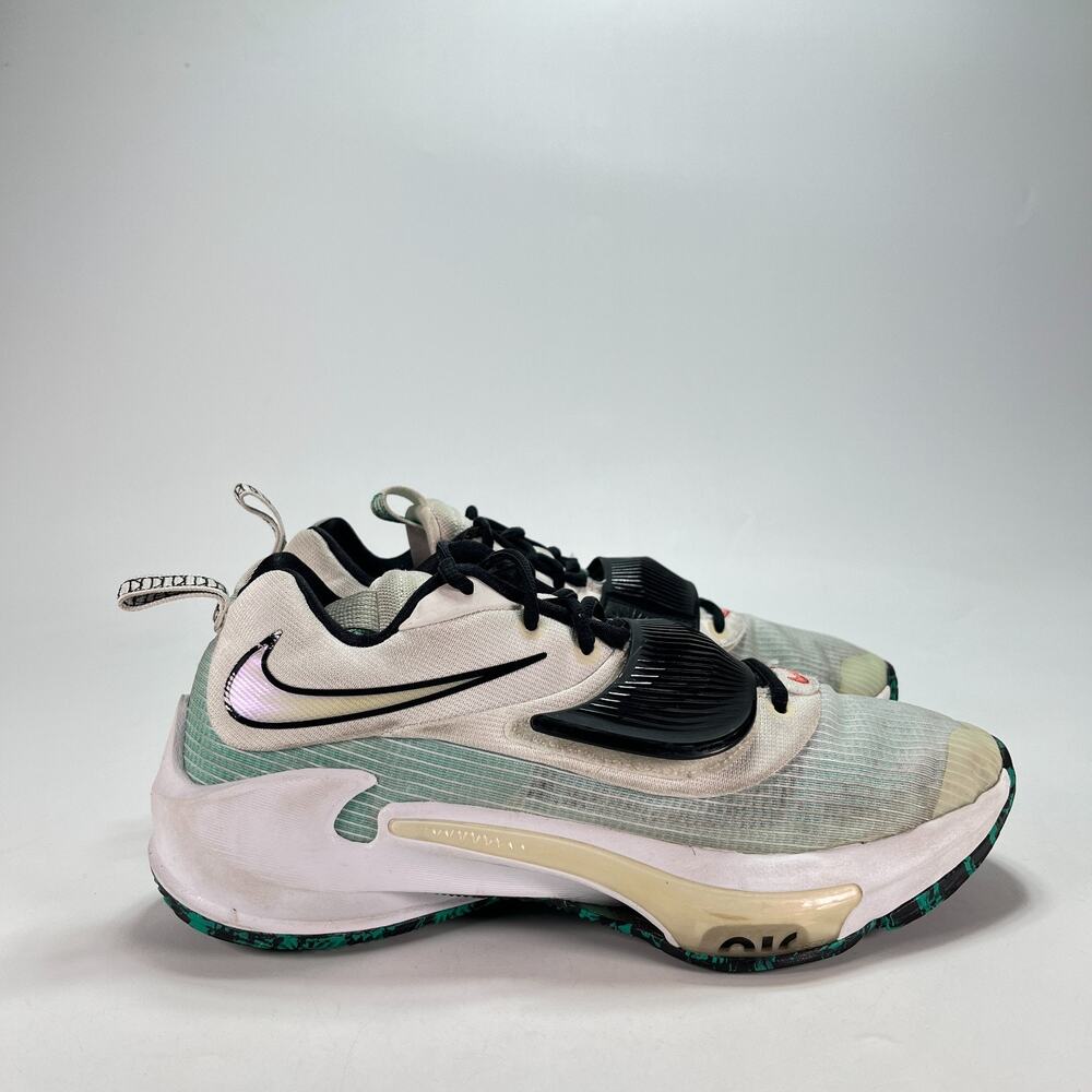 Nike Zoom Freak 3 White Emerald Lace Up Basketball Shoes DA0694-101 Men's Size 9
